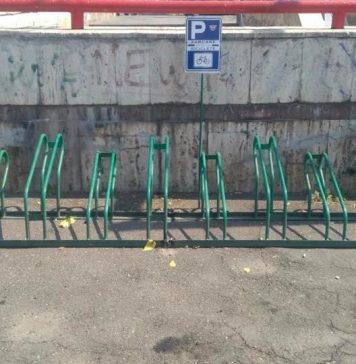 Deputaţii au adoptat un proiect prin care clădirile de utilitate publică, autogările, pieţele sunt obligate să aibă parcări pentru biciclete. Amenzi în caz contrar