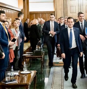 Orban revocă dintr-o funcție și numește în alta. Un prefect demis, bun de consilier personal