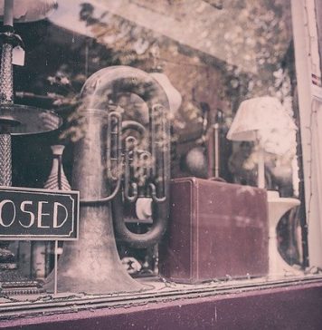 Peste 800 de firme din București și-au suspendat activitatea în acest an