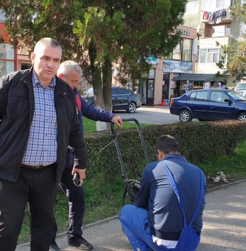 Gorj/Lucrările la un drum din orașul Motru supravegheate zilnic de noul primar; Constructor: lucrătorii sunt mai motivați când văd că sunt supravegheți și de autorități