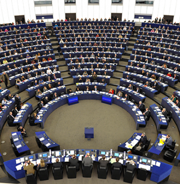 Sondaj: 66% dintre cetățenii europeni vor ca UE să se implice mai mult în combaterea pandemiei