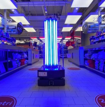 Spitalul Floreasca a primit un robot performant fabricat în țară care sterilizează suprafețele și aerul