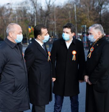 Nicușor Dan: Respectul faţă de lege şi implicarea socială – patriotismul zilelor noastre