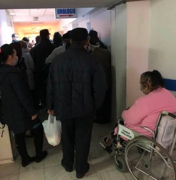 Coadă de zeci de bolnavi, la Camera de gardă de la Spitalul Panduri din Capitală
