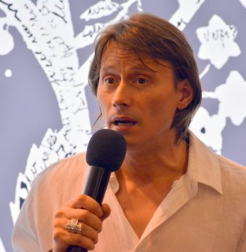 Actorul Marius Manole anunță că se duce împreună cu mai mulți voluntari să ridice gunoiul din Sectorul 1, după ce Romprest a refuzat să facă acest lucru