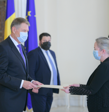 Iohannis s-a întâlnit cu noii ambasadori în România ai Canadei, Japoniei și Portugaliei