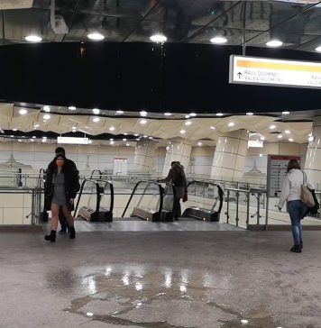 VIDEO / Plouă din nou într-o staţie de metrou de pe noua magistrală M5