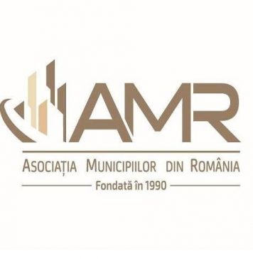 Asociaţia Municipiilor, condusă de Boc, cere Ministerului Sănătăţii să asigure resursele financiare pentru organizarea centrelor de vaccinare anti-Covid-19, precum şi pentru plata personalului