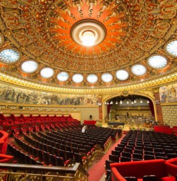 Pianistul Ştefan Theodor Vârtejaru va cânta în stagiunea de marţi seara de la Filarmonica „George Enescu”