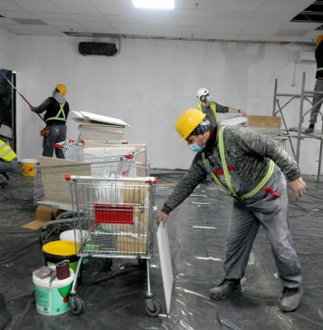 Primăria Sectorului 4 a început astăzi amenajarea primului centru de vaccinare a locuitorilor Sectorului 4 împotriva COVID-19, din cele 4 câte vor fi amenjate în tot sectorul