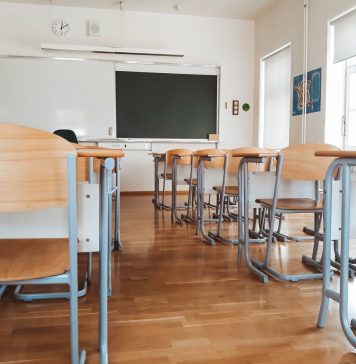 Primăria Sectorului 5 va depune un proiect privind dotarea unităţilor de învăţământ cu echipamente IT