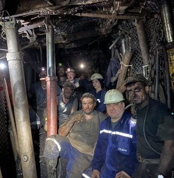 Imagini UNICE / Primul europarlamentar român care a intrat într-o mină din Valea Jiului: Dezvăluiri din subteran – unde și cum se lucreaza în mina Lupeni