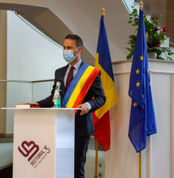 Robert Negoiţă îl acuză pe Dan Barna că taie bugetele Sectoarelor 3, 4, 5 şi 6 pentru a da banii la 1 şi 2