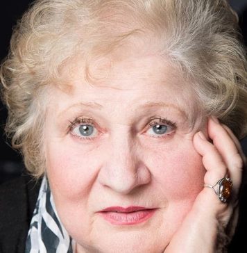 Dorina Lazăr, repusă în funcţia de manager al Teatrului Odeon