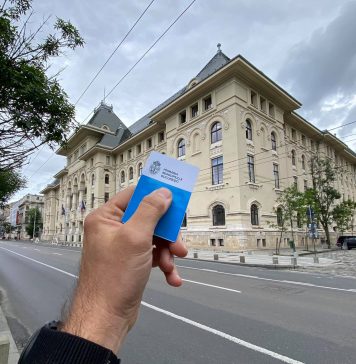 Nicușor Dan anunță acces pe bază de card nominal pentru toţi angajaţii din Primărie