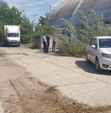 Suspect de furt, prins de polițiștii locali din Sectorul 6