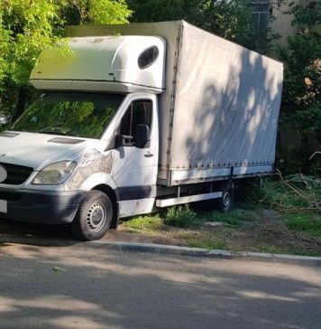 Noi amenzi în Sectorul 6 pentru staționarea mașinilor pe spații verzi