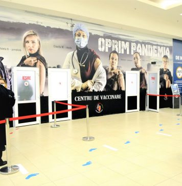 Liber la vaccinare în centrul din Grand Arena. Se folosesc trei tipuri de vaccin