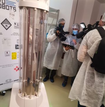 Spitale din România primesc roboţi de dezinfecţie de la Comisia Europeană