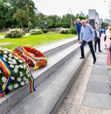 Orban, după ce a depus o coroană de flori în memoria victimelor Mineriadei: Nu s-a finalizat(dosarul Mineriadei) pentru că nu s-a dorit; E o mână nevăzută care trage niște sfori