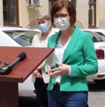 GAFA ZILEI / Ministrul Sănătăţii NU nimerește pupitrul…la fel și șeful DSP Sibiu