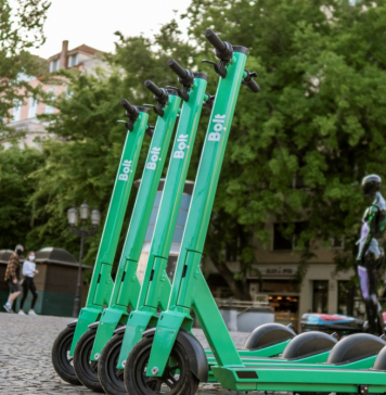 Bolt reduce cu o treime preţul pentru utilizarea trotinetelor electrice în Bucureşti