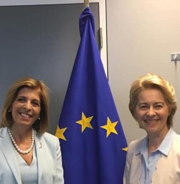 Comisarul european pentru Sănătate vine la Bucureşti: România trebuie să îşi dubleze eforturile de vaccinare