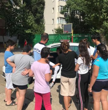 FOTO Poliția Capitalei, în vizită la centrele de plasament din Sectorul 3