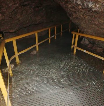 Peştera Ialomiţei este inundată și a fost închisă vizitatorilor