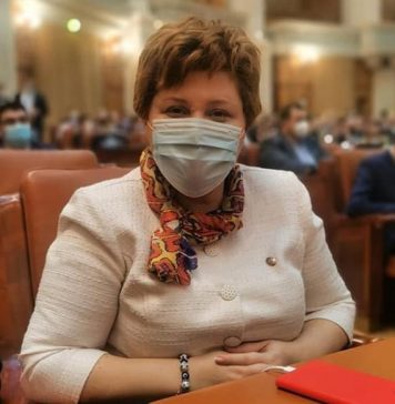 Oana Ozmen(deputat USR PLUS) – vizită la o fabrică de polistiren din București alături de reprezentanții ROMEPS