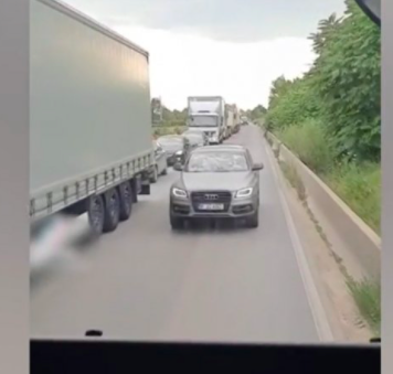 Un şofer a mers cu spatele pe contrasens pe centura Capitalei