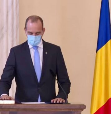 Dan Vîlceanu a depus jurământul de învestire în funcţia de ministru al Finanţelor Vîlceanu jurământ
