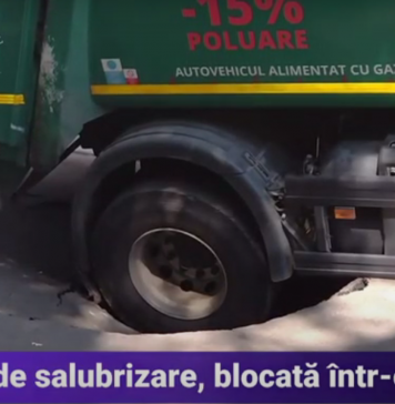 O mașină de salubrizare din București a rămas blocată în asfalt. Strada s-a surpat – VIDEO