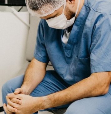 Cercetătorul Octavian Jurma: Vom plăti un preț aspru pentru indolența față de campania de vaccinare/ Ar trebui să purtăm, din nou, mască peste tot