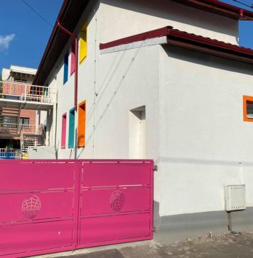 O grădinița cu sârmă ghimpată din București a fost modernizată – FOTO