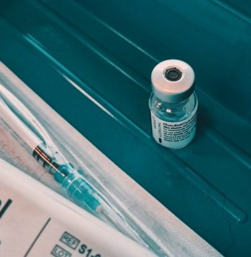 Medicii cer extinderea testării COVID-19 și la copiii sub 6 ani