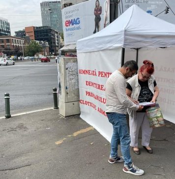 PSD a instalat mai multe corturi pentru campania de demitere a lui Clotilde Armand – FOTO