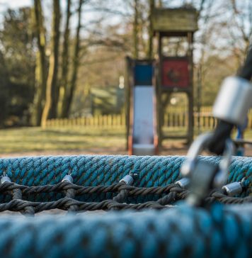 Locurile de joacă din Sectorul 2 vor fi igienizate și reparate, anunță Radu Mihaiu