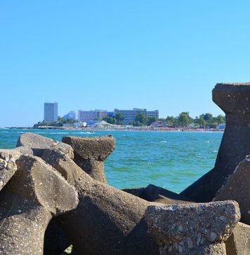 Începe „Litoralul pentru toţi”: Cazarea la mare costă de la 36 de lei pe noapte