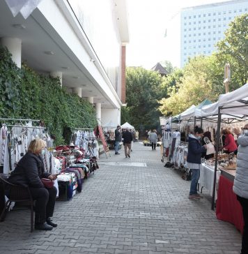 Târgul Recolte de Toamnă, în curtea Muzeului Naţional al Ţăranului Român