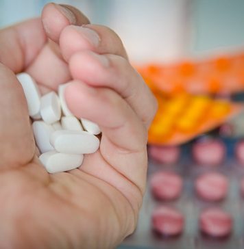 Agenţia Europeană pentru Medicamente testează o pastilă pentru tratarea COVID