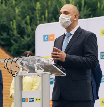 Radu Mihaiu acuză Supercom că a încheiat 1.000 de contracte păguboase pentru cetățenii din Sectorul 2. Va sesiza Protecția Consumatorului