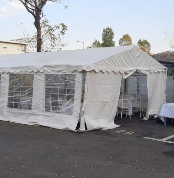 Un cort de evenimente a fost amplasat ilegal pe o stradă din Sectorul 2