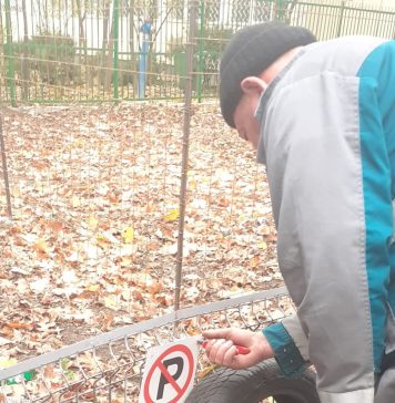 Dispozitive artizanale folosite pentru rezervarea locurilor de parcare, desființate de Poliția Locală Sector 2