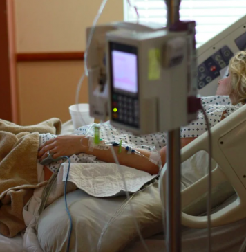 Semnal de alarmă de la medici: Va sărbători Revelionul doar cine va supraviețui. Pandemia e ca un război