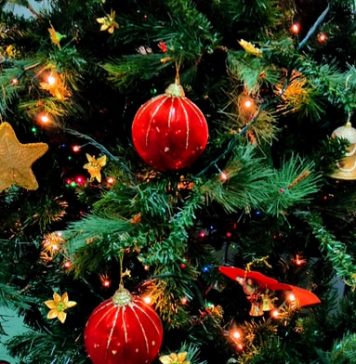 Ornamentele și decorațiunile de Crăciun se vor scumpi din cauza crizei de materii prime