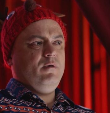 MONOLOG viral. Robi din Las Fierbinți a transmis un mesaj în lacrimi, de Crăciun: „Voi nu vedeţi cât de săraci suntem? De ce să fim şi răi?” VIDEO