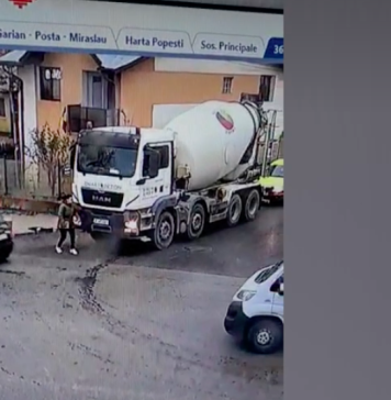 O femeie din Popești-Leordeni a murit călcată de o betonieră