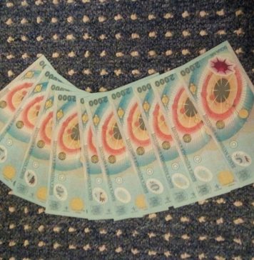 Cât a ajuns să coste pe OLX o bancnotă de 2000 de lei cu eclipsa din 1999