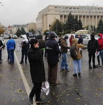 Se iese la proteste; sindicaliştii din industria aluminiului se adună în Piaţa Victoriei